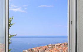 Exclusive Old Town And Sea View Apartments